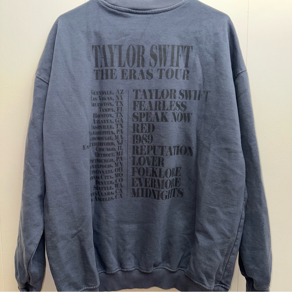 Taylor Swift Eras Tour Sweatshirt Large Dark Gray Blue - Picture 4 of 4